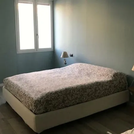 Apartment Comfortable & Family Friendly In *